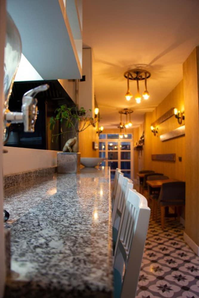 Mezzo Hotel อิสตันบูล ภายนอก รูปภาพ